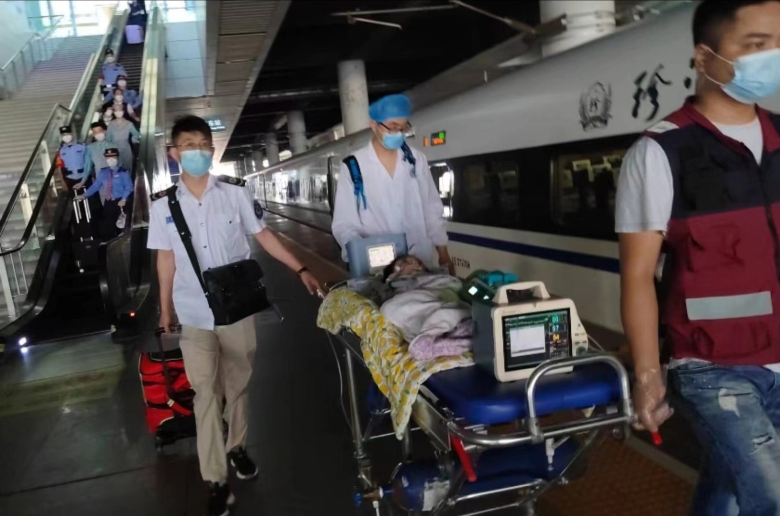 盈江县高铁转运公司